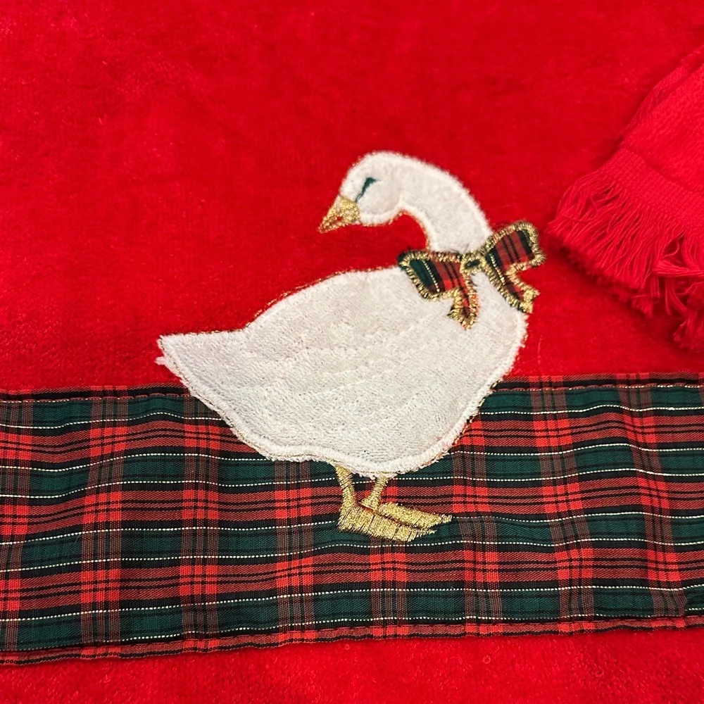 Festive Red Holiday Towel Set with Goose Design